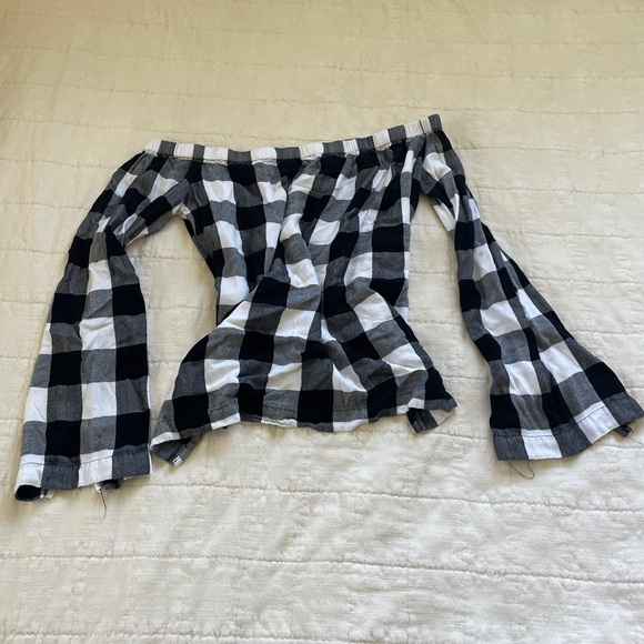 Off the shoulder gingham shirt• Size: S - Picture 1 of 6